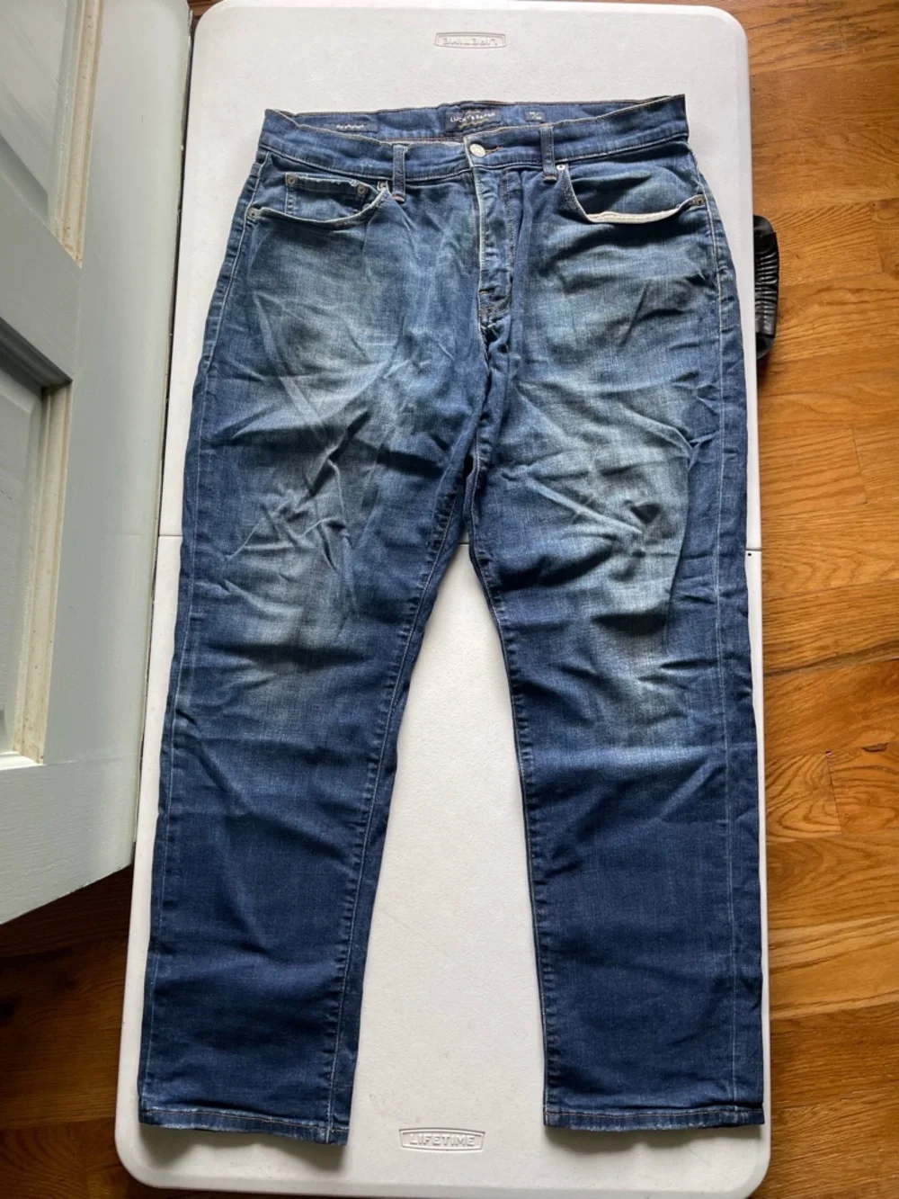 Lucky Brand 221 Slim Straight Jeans Men’s 34x30 Medium Wash Denim